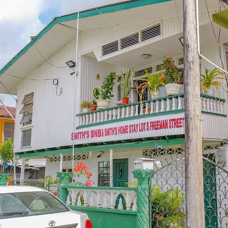 Smith'S Homestay Georgetown Exterior photo